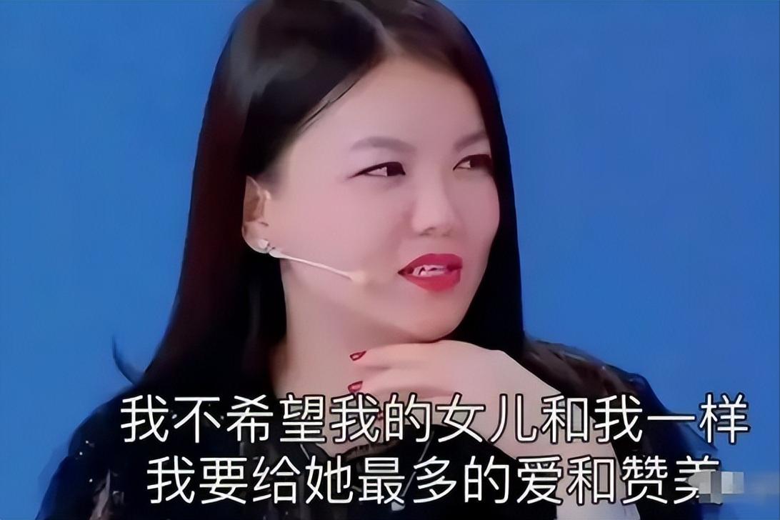 李小璐堂妹大婚，甜馨婚礼上为小姨送钻戒，长腿瞩目与妈妈似姐妹  -图28